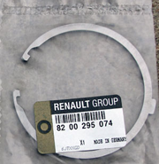 RENAULT 8 * * * 4